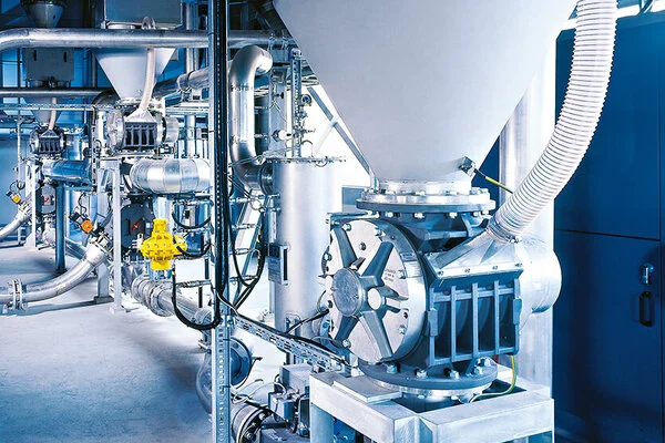 Pneumatic conveyor top